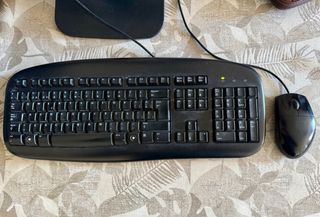 Ordenador ASUS + Monitor LG + Teclado y Ratón