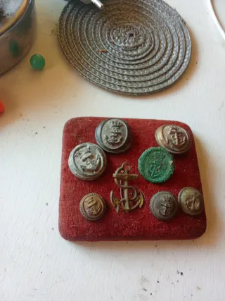 Lote botones militares y broche ancla