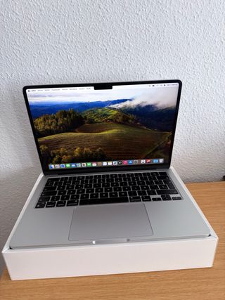 MacBook Air 13 M2 2022 8 núcleos como Nuevo