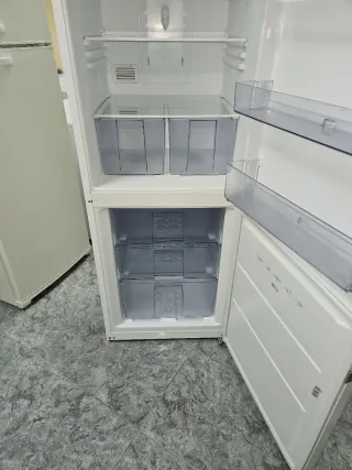 Nevera Hyundai blanca