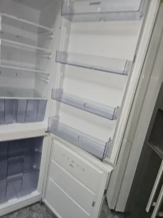 Nevera Hyundai blanca