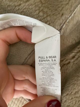 Chaqueta Pull and Bear Beige