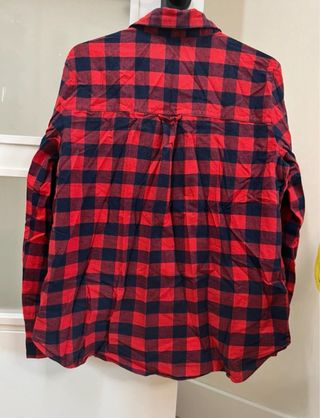 Camisa Zara cuadros rojo y negro