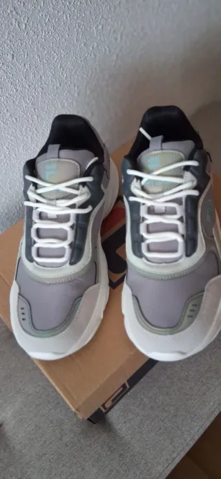 Zapatillas Deportivas Fila Mujer Nuevas
