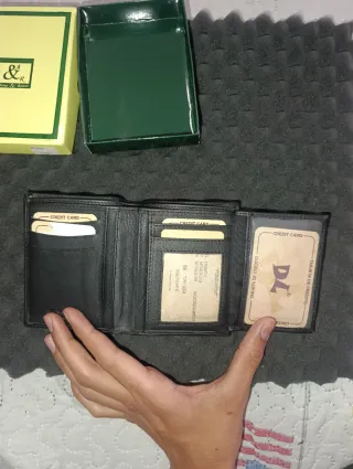 Cartera hecha a mano