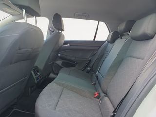 Volkswagen Golf Life 1.0 eTSI 81kW (110CV) DSG