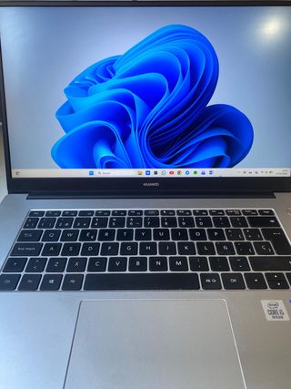 Huawei MateBook D15 i5 8GB SSD