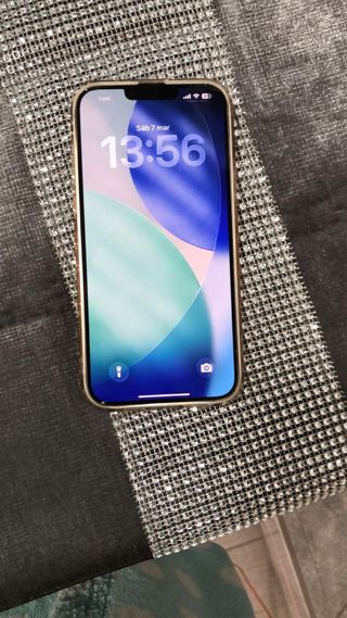 iPhone 14 Plus Apple