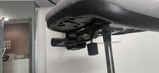 Silla de escritorio o dibujo gris