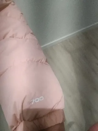 Cazadora The North Face rosa y negra