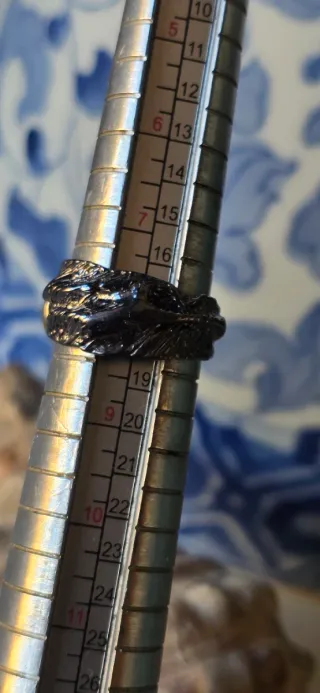 Anillo joya de autor opalo y diamantes