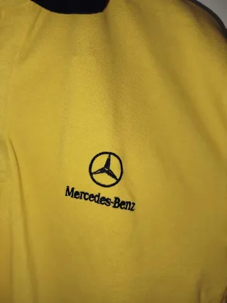 Polo Mercedes-Benz Amarillo