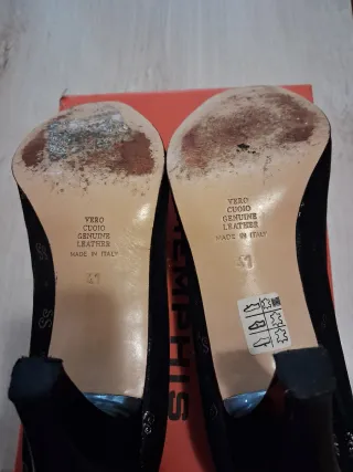 Scarpe donna Gaja nere con tacco