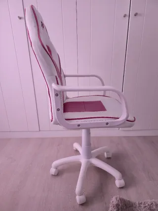 Silla de estudio DRW rosa y blanca