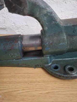 Tornillo de banco IRIMO 125 18 kg