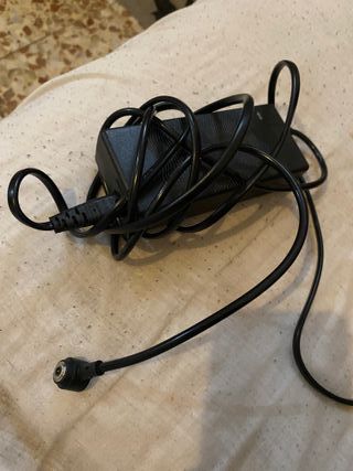 Cargador Xiaomi Patinete Eléctrico