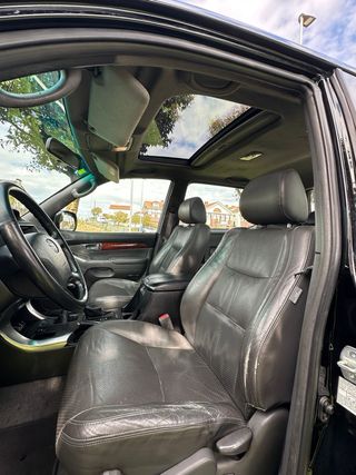 Toyota Land Cruiser 150 2005