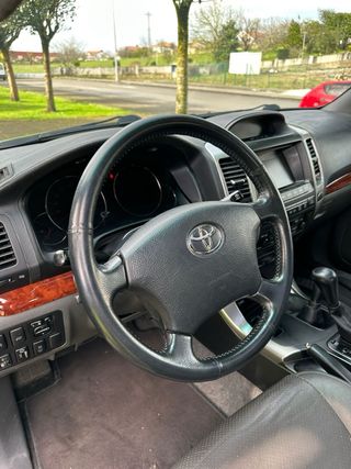 Toyota Land Cruiser 150 2005