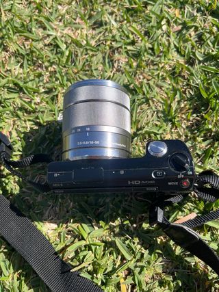 Cámara de fotos Sony NEX-5 (2010)