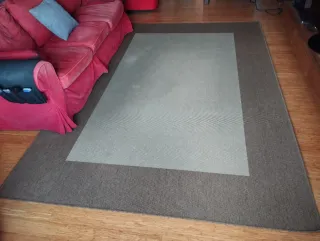 Alfombra bicolor salón tela