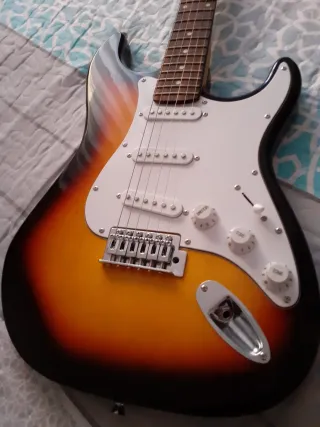 Guitarra Eléctrica Daytona Sunburst