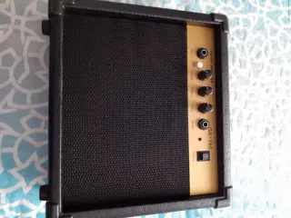 Guitarra Eléctrica Daytona Sunburst