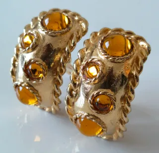 Bellísimos Pendientes Clip Escada Cabujones