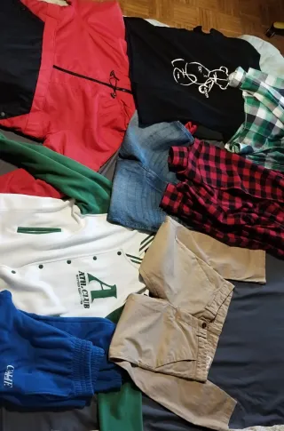 Lote Ropa Hombre: Chaquetas, Pantalones, Camisas