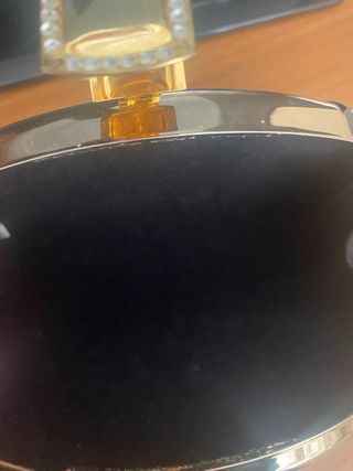 Bolso de fiesta dorado con pedrería