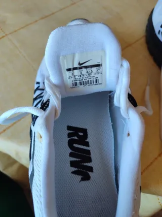 Zapatillas Nike Air Max Blancas y Negras