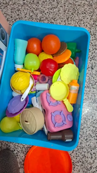 Cocina de juguete con accesorios