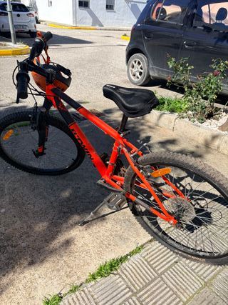 Bicicleta B'TWIN Rockrider 500 Roja