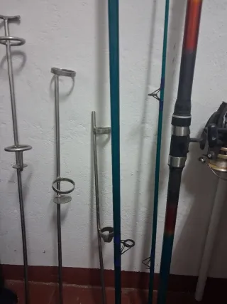 Cañas de pescar y accesorios