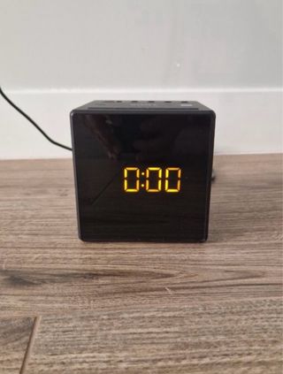 Radio despertador Sony negro