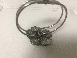 Pulsera plata diseño flor