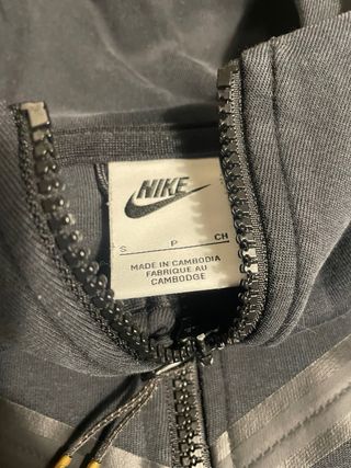 Nike Tech Fleece nera originale