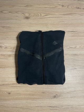 Nike Tech Fleece nera originale