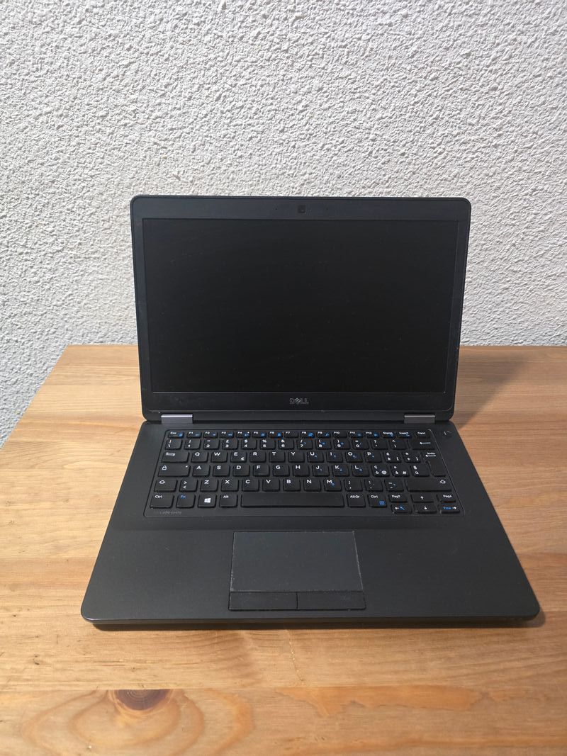 DELL Latitude E5470 12GB RAM SSD Rápido Garantia afbeelding 3