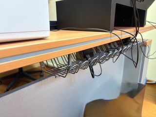 Mesa de Oficina con Cajones