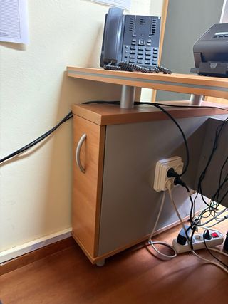 Mesa de Oficina con Cajones