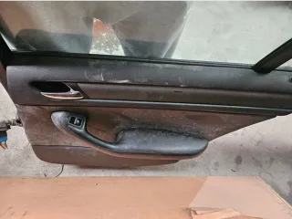 Paneles Puerta BMW E46 Sedán 4 Puertas