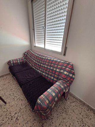 Sofá de tela a cuadros