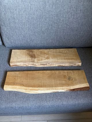 Estante flotante de madera natural