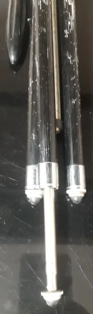 Trípode Cherry Antiguo