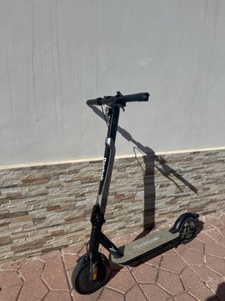 Patinete Eléctrico Reebok