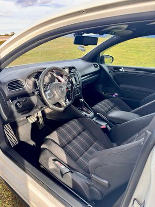 Volkswagen Golf GTI 2010