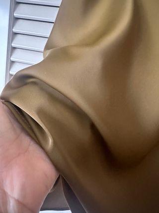 Falda satinada Zara verde oliva