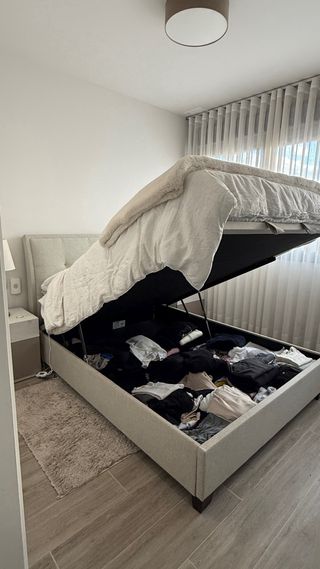 Kaydian Accent King Size Ottoman Storage Bed