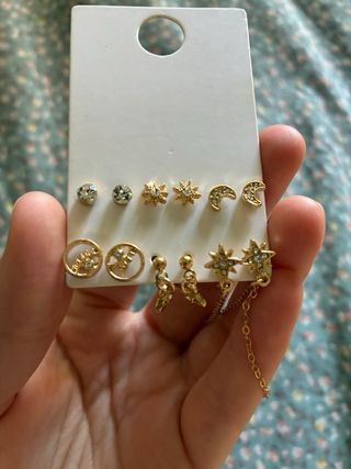 Set de pendientes dorados