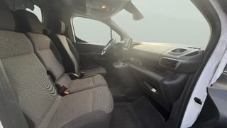 Opel Combo-e Cargo Furgón Eléctrico Doble Cabina 100 kW (136 CV)